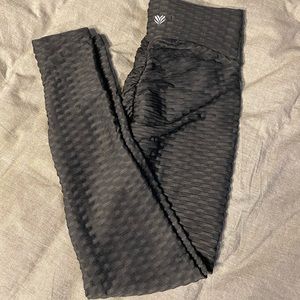 Tiktok leggings black NWT